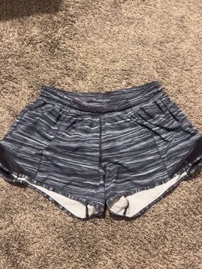 Lululemon hotty hots size 10 tall!
